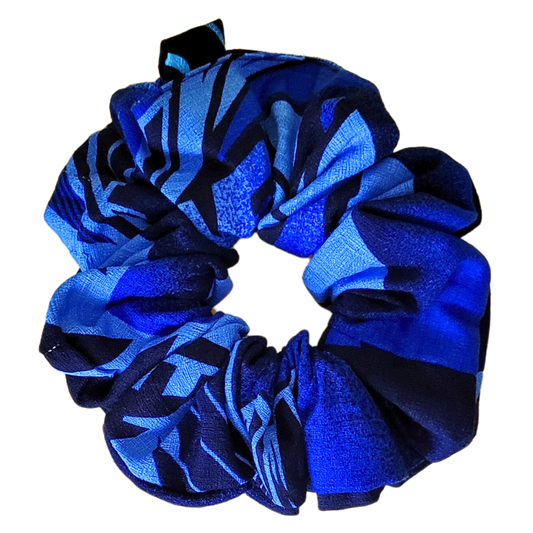 Pasifika hair scrunchies. made from cotton. pacific island pattered fabric. sizes available small, medium, large and extra large. this style is blue